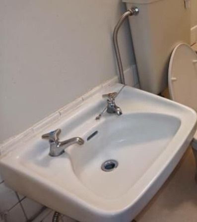 鶯谷永谷マンションの洗面所
