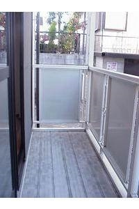 サープラスⅡ二番館 Ａ棟Ｂ棟のバルコニー