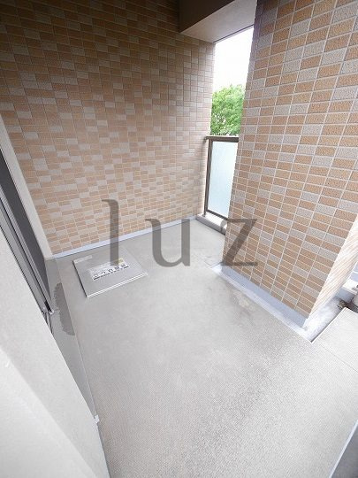川崎市幸区幸町２丁目の賃貸マンションのバルコニー