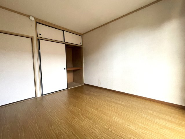 シティハイム　シャルールⅡの洋室