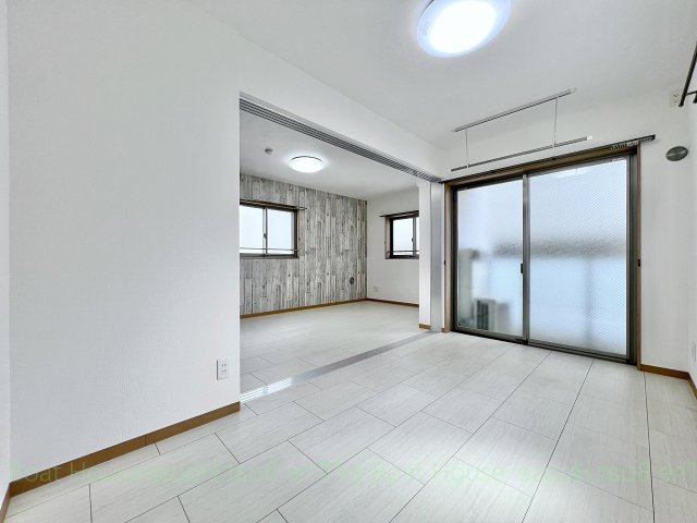 ディオール　ナゴヤの洋室