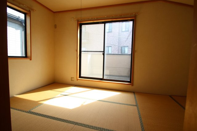 二子一丁目貸家の和室