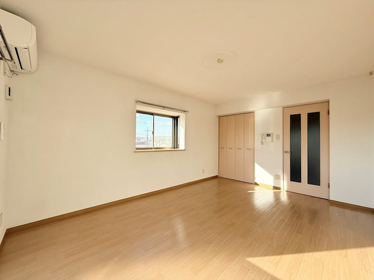 【寝室】West Court 