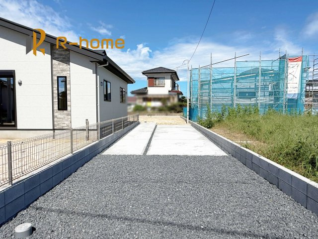水戸市東前町5期　新築戸建て　1号棟の駐車場|カースペースは2台お停めいただけます♪
