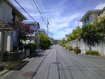 安芸区瀬野西5丁目　の前面道路含む現地写真