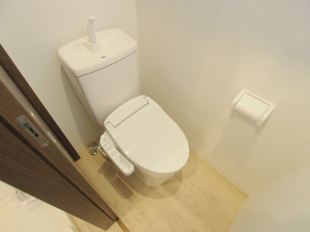 コーポさつきのトイレ|※同じ間取りの別部屋のお写真です※