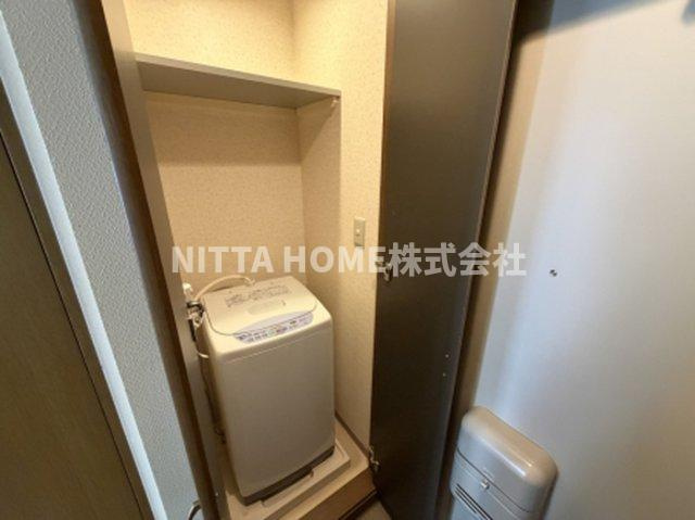 綾部市神宮寺町東谷のアパートのその他|室内洗濯機置き場になります☆彡