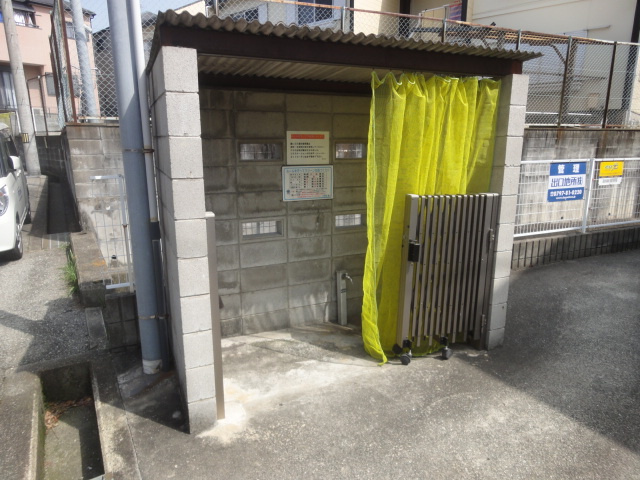 ファミールカーサのエントランス