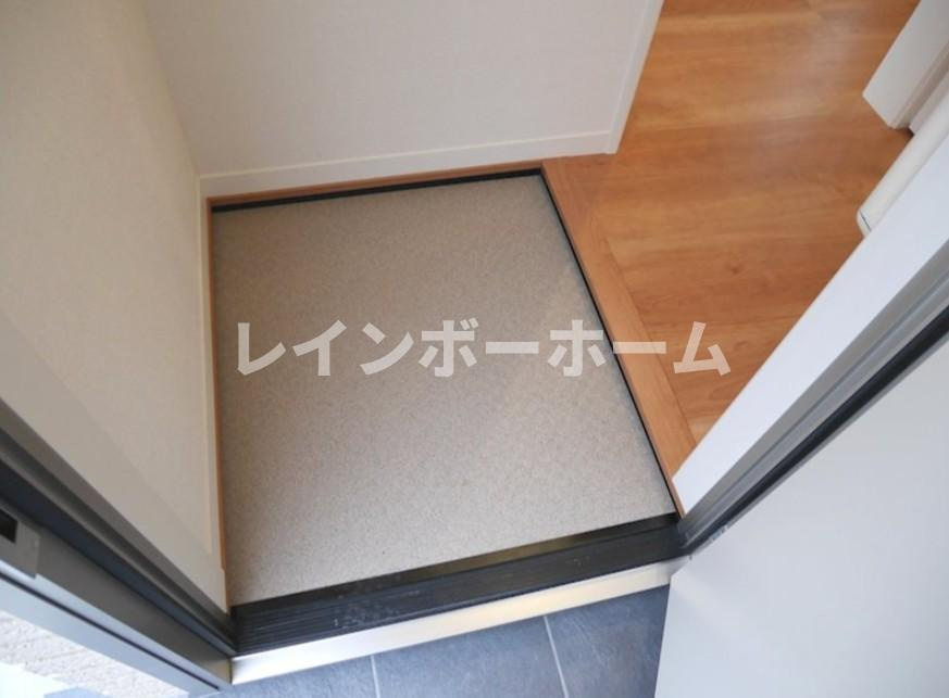 メゾン・ド・ソフィアの玄関