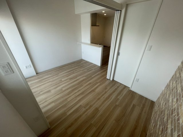 セレニテ難波ミラク壱番館の洋室
