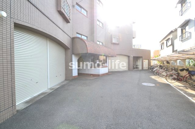 パレ武庫川パートⅡの駐車場