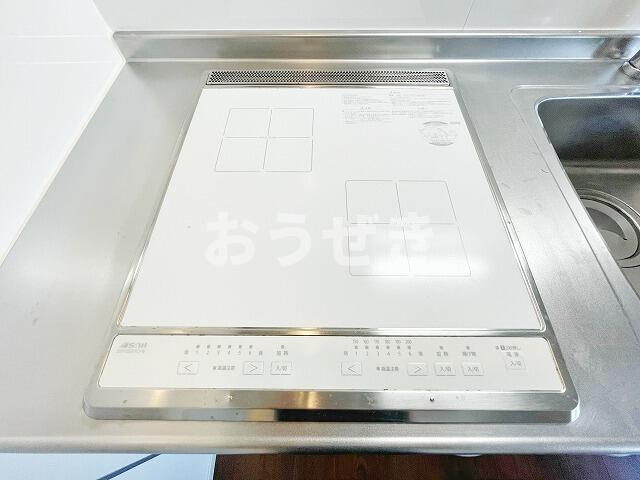 シューエ岸谷の玄関