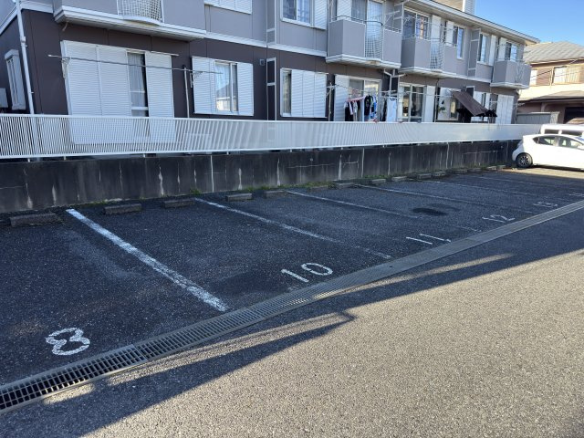 セントピアＢの駐車場