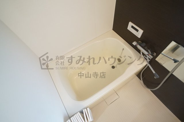 ラムール売布の浴室