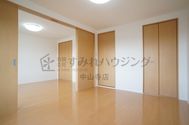 ラムール売布の寝室