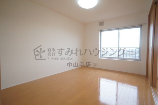 ラムール売布の寝室