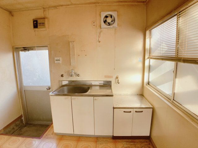 稗田ハイツのキッチン|現状と異なる場合は現状優先となります