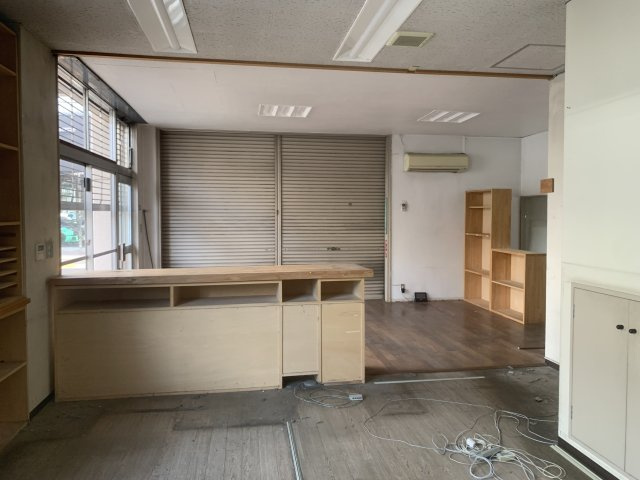イナニューハイムの内装