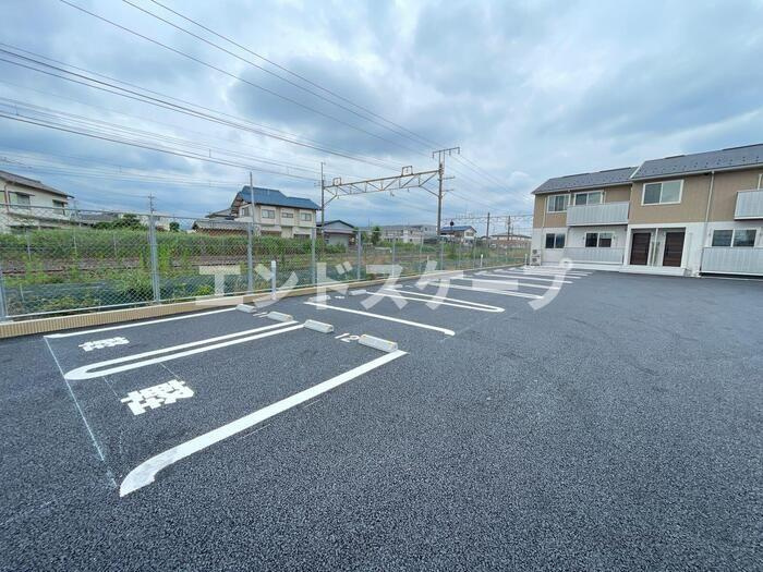 クォーレの駐車場|高崎、前橋のお部屋探しはエンドスケープまで！お客様の理想お聞かせ下さい♪