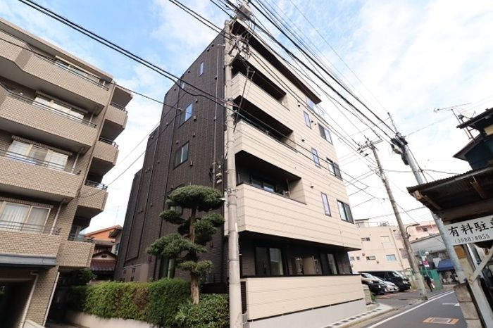 クロワール池袋本町の外観
