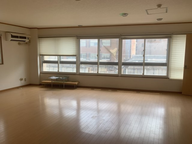 台東区柳橋１丁目の事務所の内装