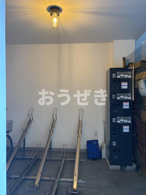 はしづめマンションのその他共用部分|駐輪場、宅配ボックス