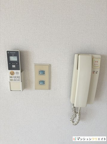ダイアパレス西別院の防犯設備|インターホン
