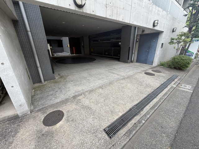 プロスペクト大森海岸の駐車場