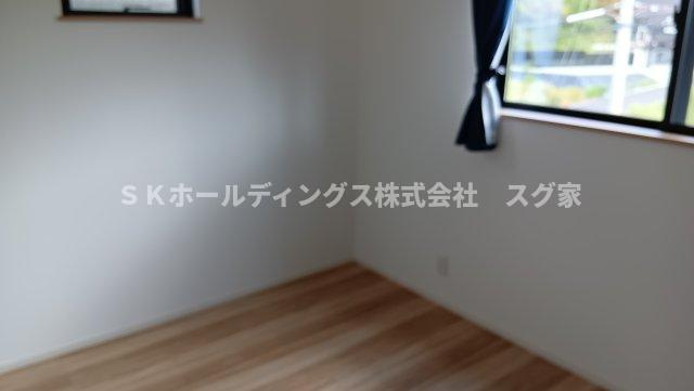 綾部市四季の丘新築戸建て住宅の洋室