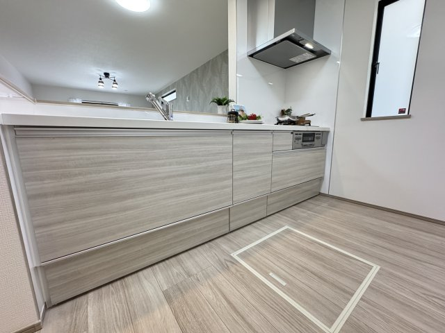 宜野湾市伊佐3丁目（全2棟）のキッチン|※同仕様写真です
