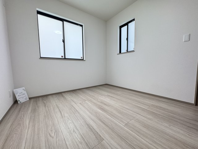宜野湾市伊佐3丁目（全2棟）の洋室|※同仕様写真です