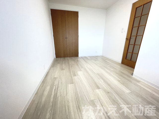 【寝室】 | 落ち着いて過ごせるお部屋なので、寝室にいかがでしょうか