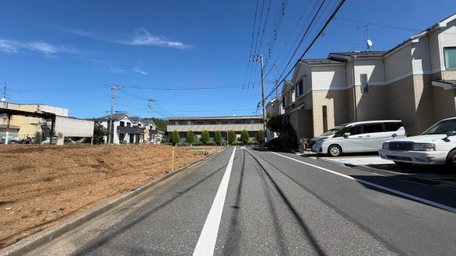 葛飾区東水元５丁目条件無し売地【全6区画】の周辺|【南東側：公道幅員6.0ｍ道路】広々とした道路に面する整然とした全6区画。