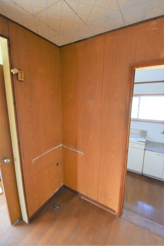 郡築四番町貸家の内装