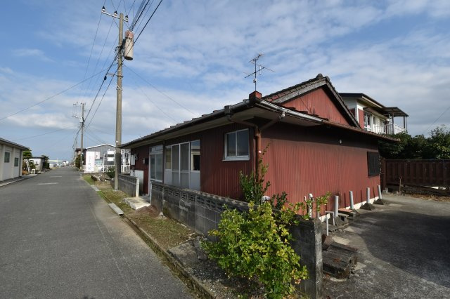 郡築四番町貸家の外観