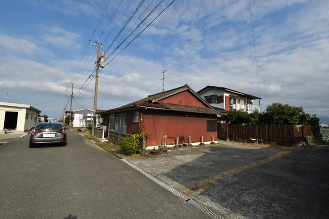 郡築四番町貸家の外観