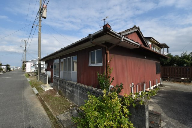 郡築四番町貸家の外観