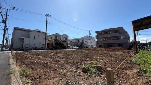 葛飾区東水元５丁目条件無し売地【全6区画】の外観|すっきりと整った全6区画の分譲地。広い道路が生む開放感と、のびやかな住環境が魅力です。