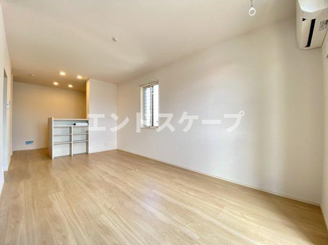 チェントロ・ピアッツァの居間・リビング|高崎、前橋エリアのお部屋探しはエンドスケープまで！お客様の理想お聞かせ下さい♪