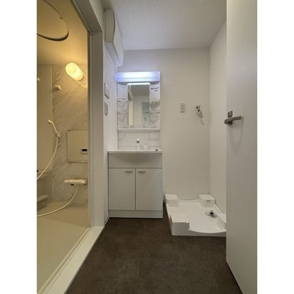 レジデンス湘南の独立洗面台