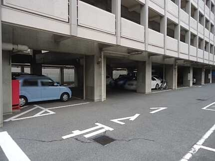 ビアンカ府中の駐車場