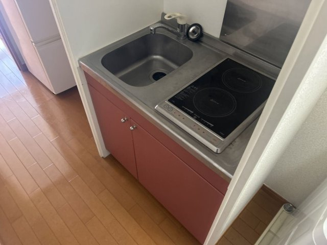 レオパレスピーヌスのキッチン|きれいなキッチンです