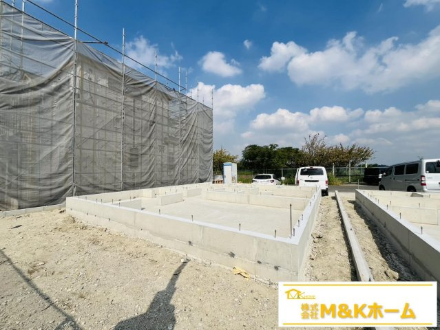 知多市寺本新町2丁目　全4棟　3号棟の外観|R8.9.17撮影　並列駐車2台可能☆