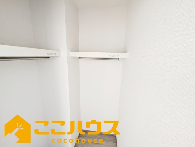 豊見城市我那覇232番　ハートフルタウン　新築戸建て　全2棟　B号棟の収納|大容量のファミリークローゼットもございます
