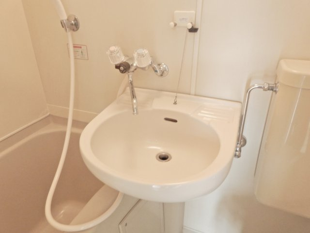 安岡寺エンビィハイツの洗面所
