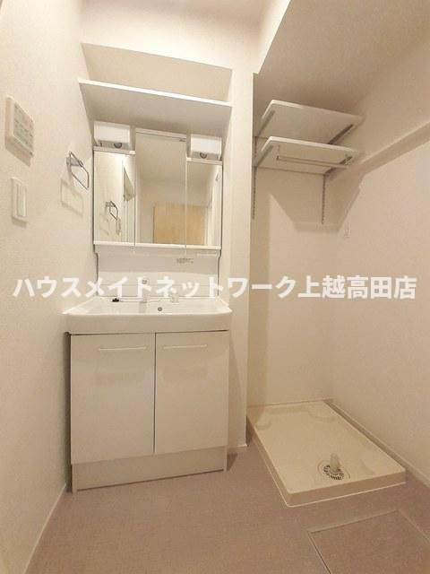 リ・フィラーレ　Ⅱの洗面所|洗髪洗面化粧台