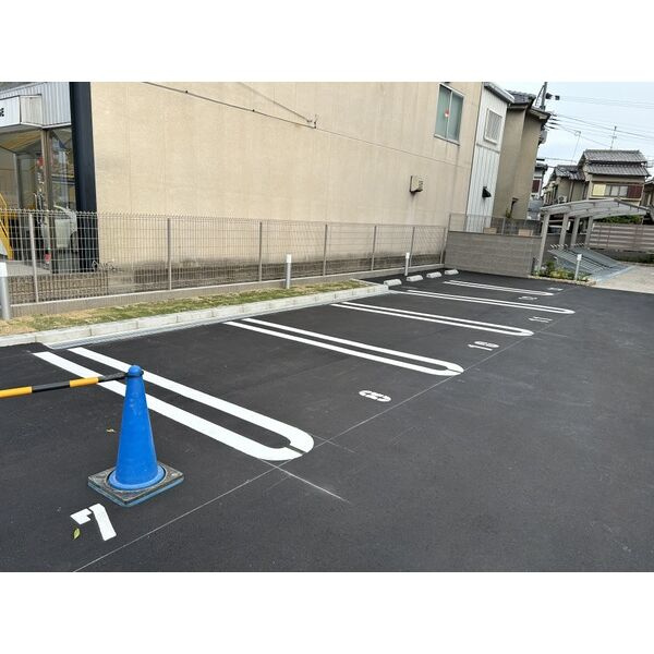 レガートⅡの駐車場