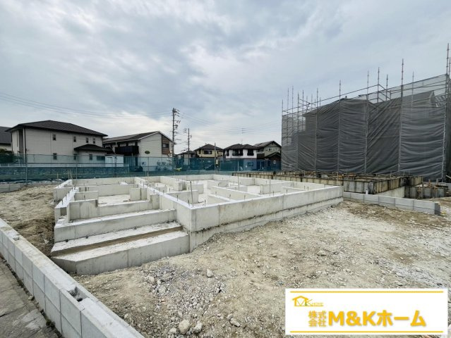 知多市寺本新町2丁目　全4棟　4号棟の外観|R8.10.6撮影　並列駐車2台可能☆