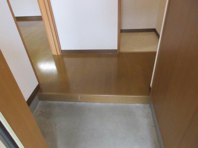 サペリの玄関