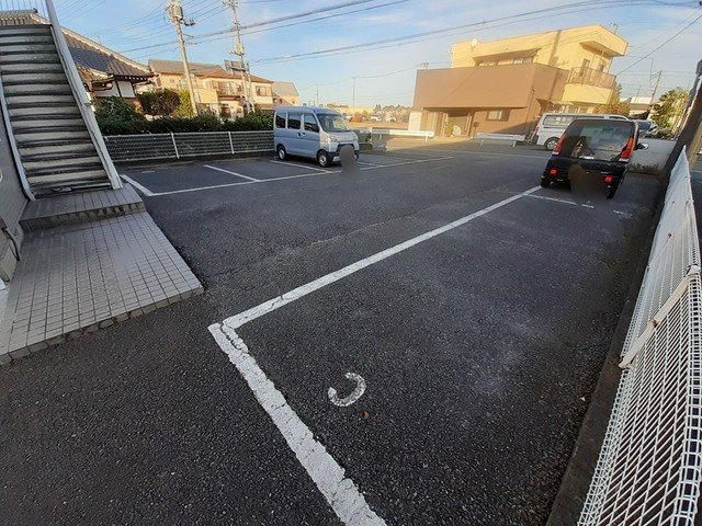 ニューエルディム亜希の駐車場|駐車場があります